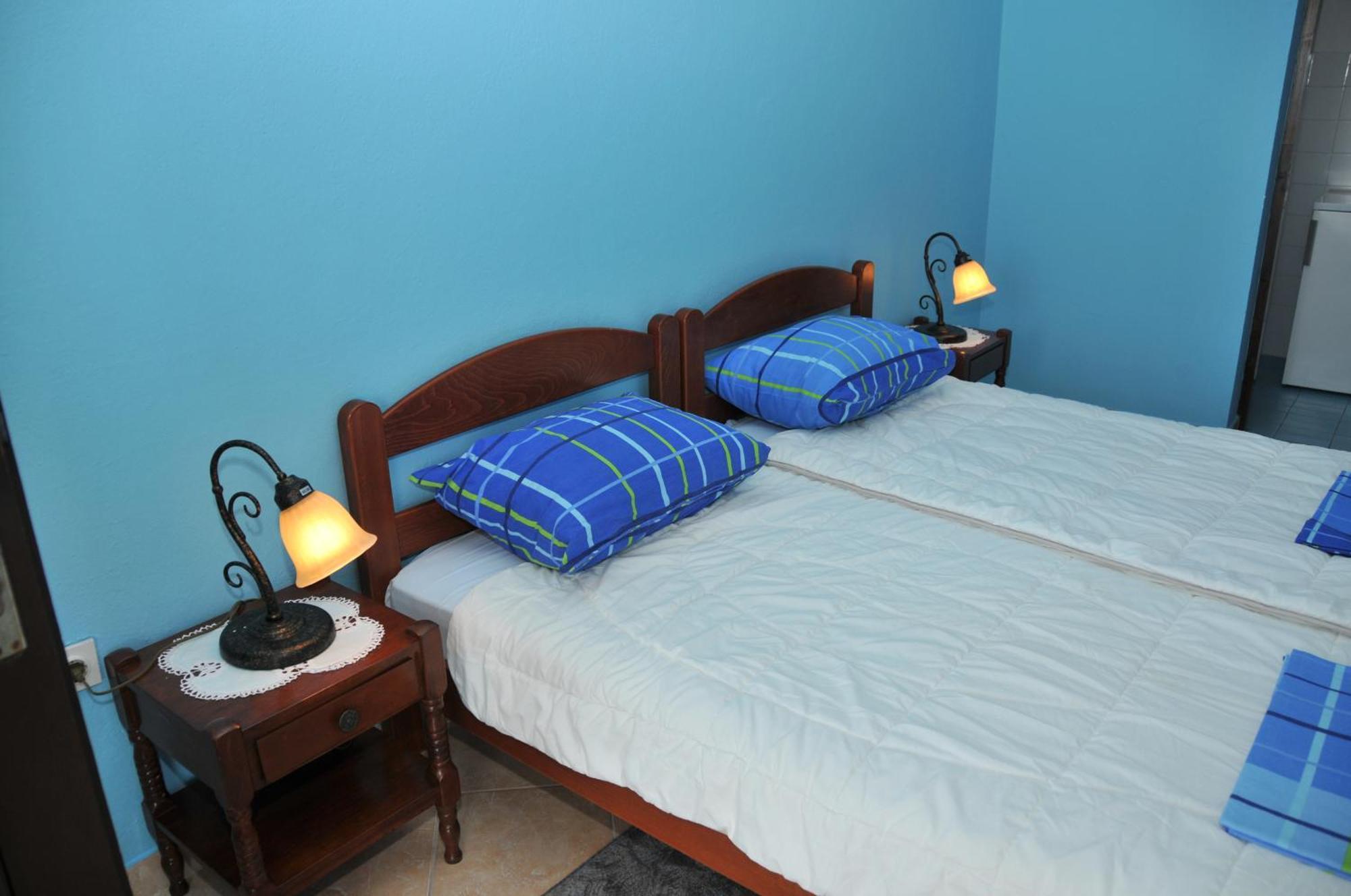 Apartments Cejovic Улцинь Екстер'єр фото