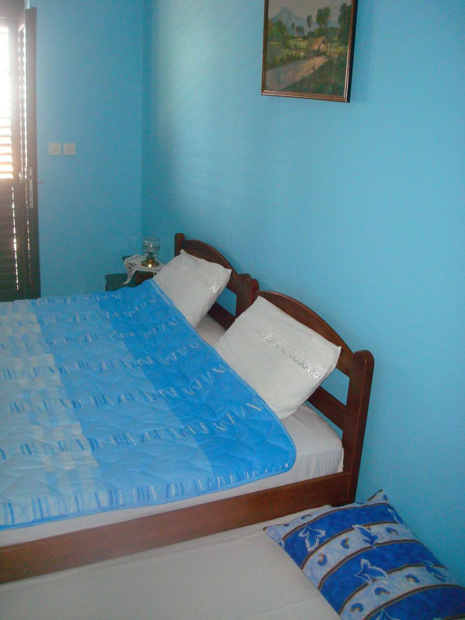 Apartments Cejovic Улцинь Екстер'єр фото
