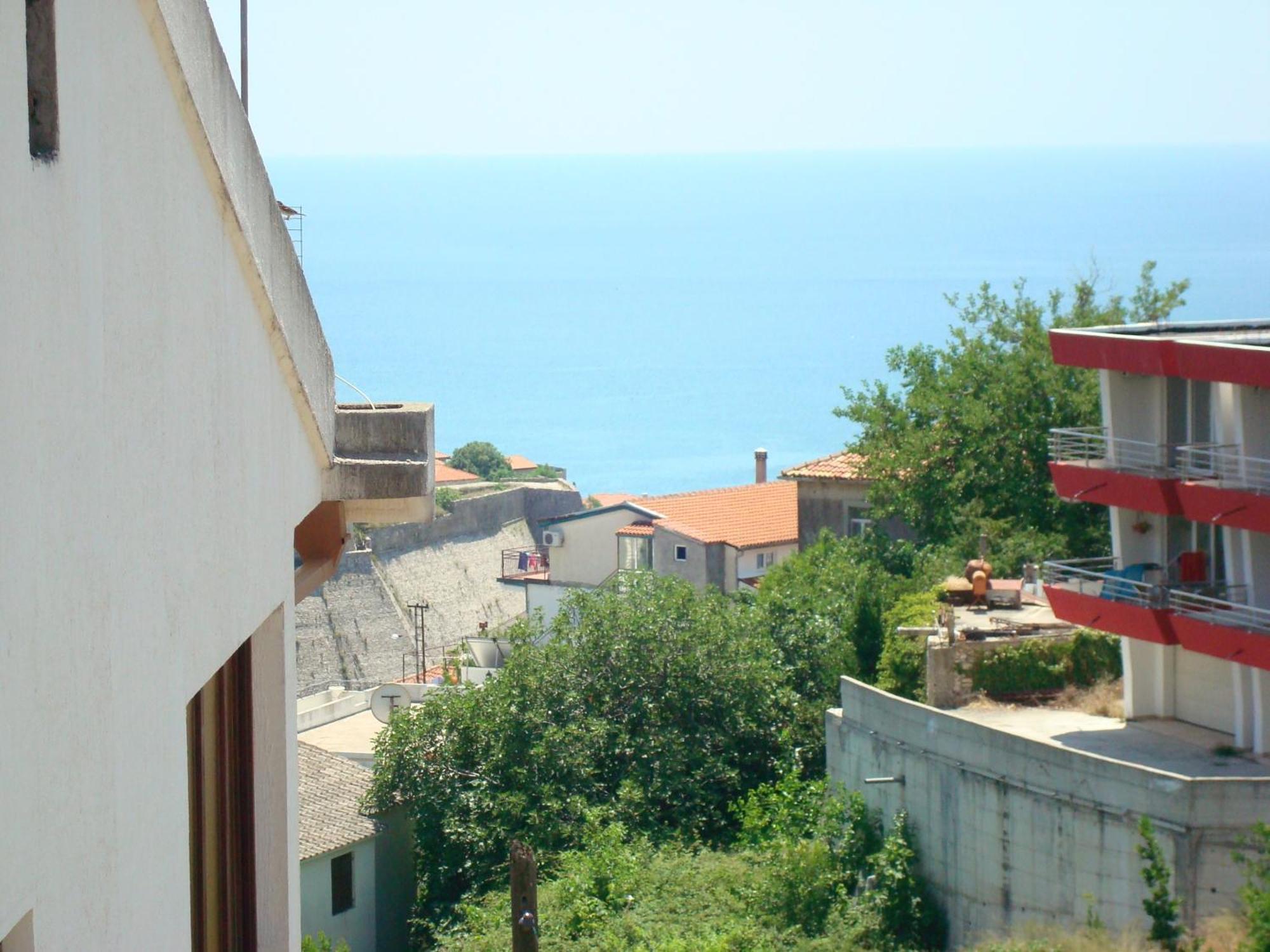 Apartments Cejovic Улцинь Екстер'єр фото