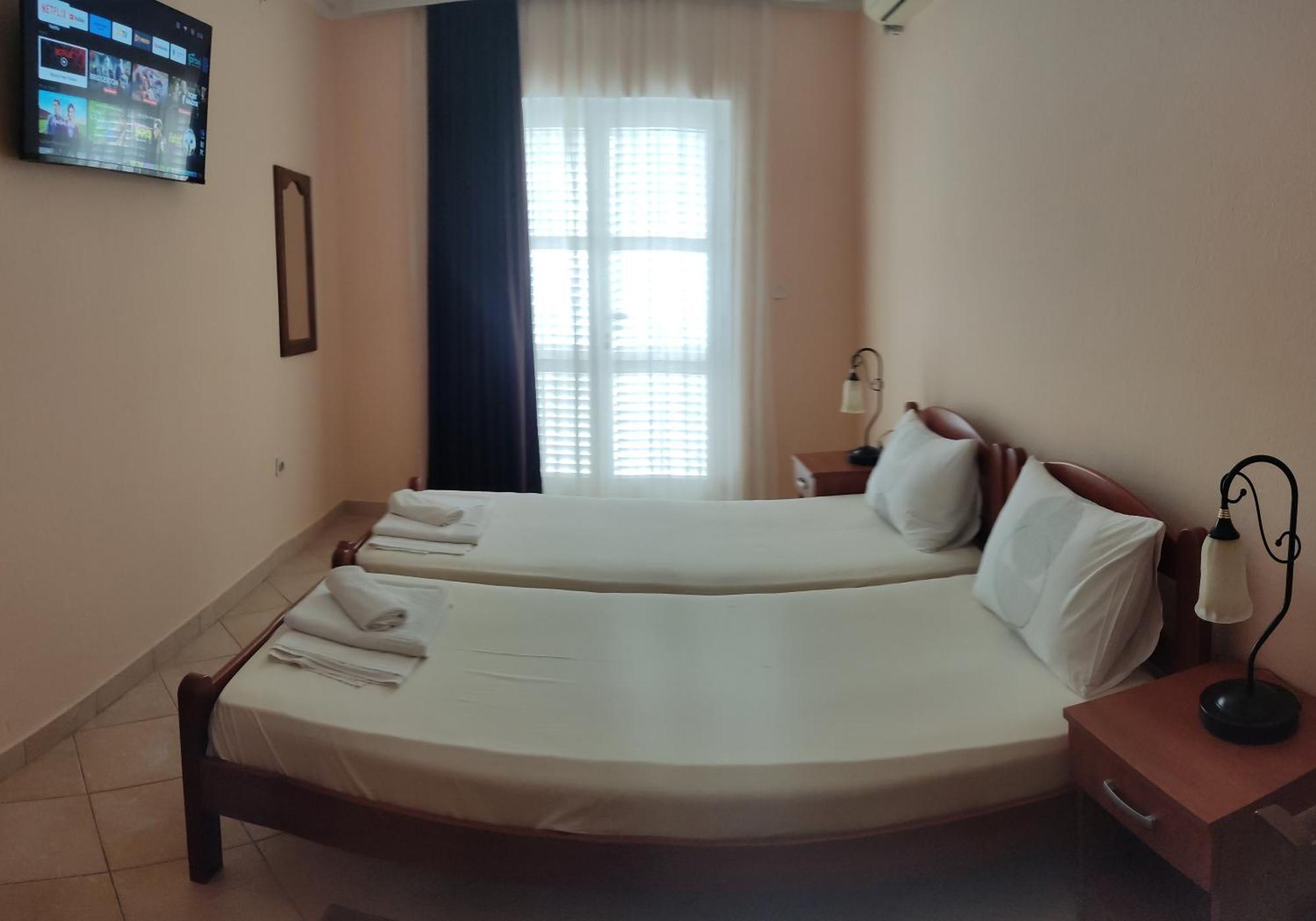 Apartments Cejovic Улцинь Екстер'єр фото