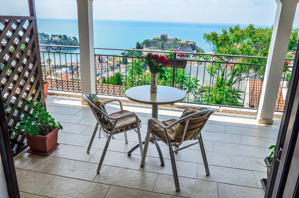 Apartments Cejovic Улцинь Екстер'єр фото