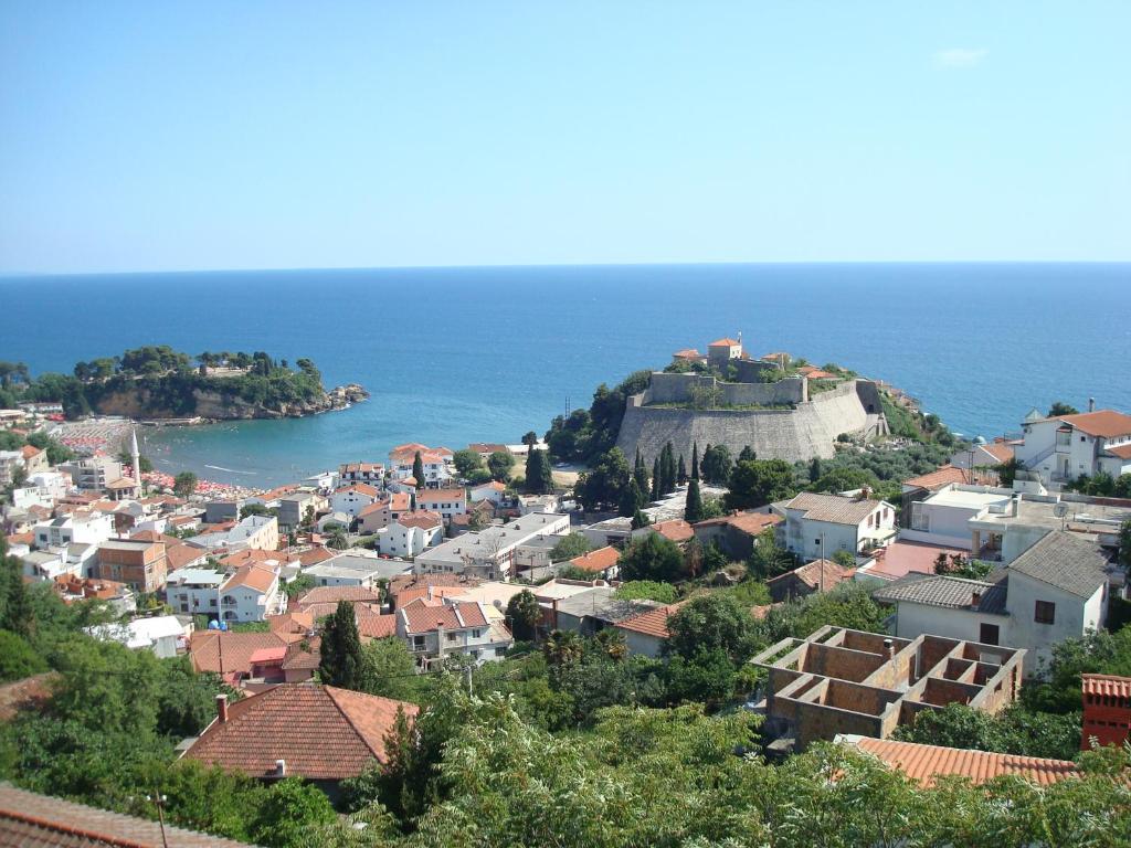 Apartments Cejovic Улцинь Екстер'єр фото