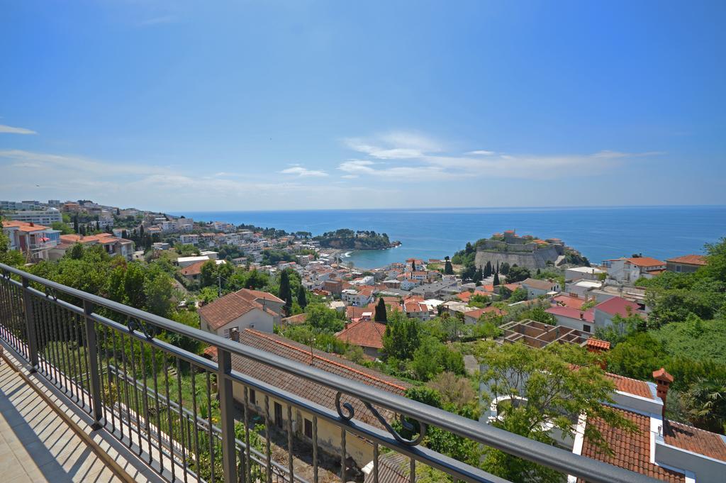 Apartments Cejovic Улцинь Екстер'єр фото