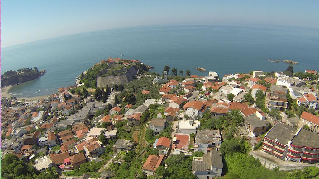 Apartments Cejovic Улцинь Екстер'єр фото