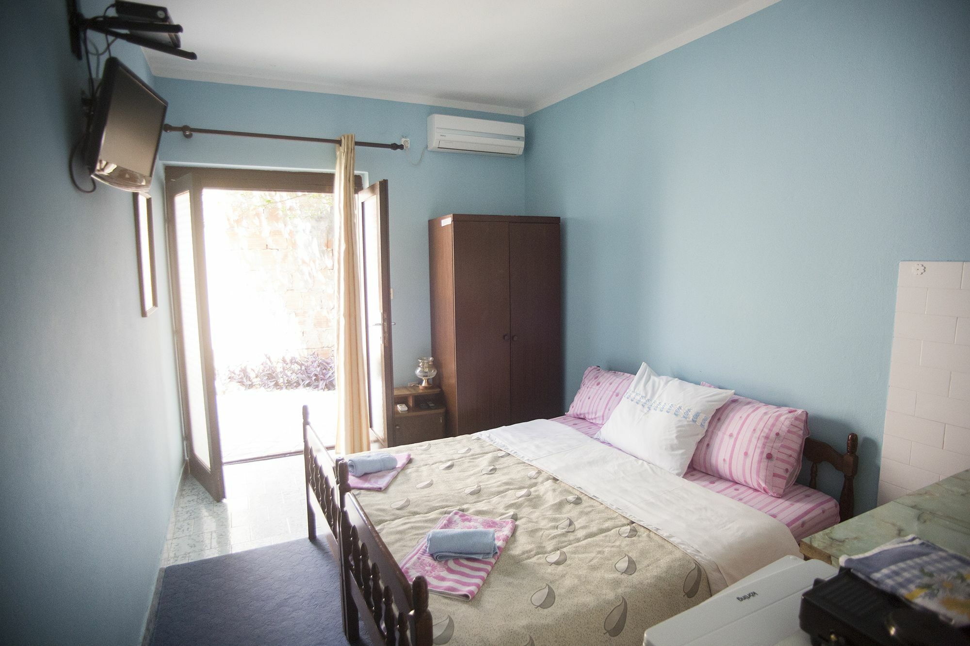 Apartments Cejovic Улцинь Екстер'єр фото