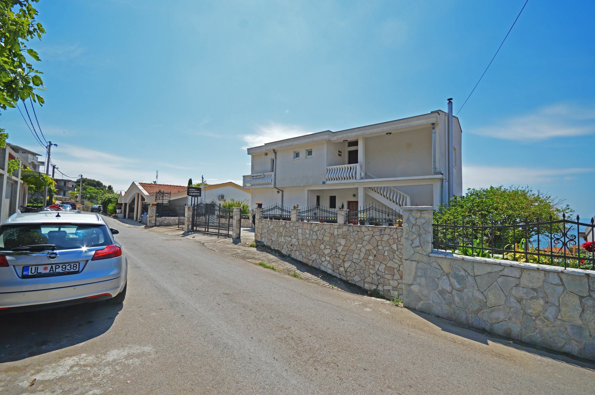 Apartments Cejovic Улцинь Екстер'єр фото